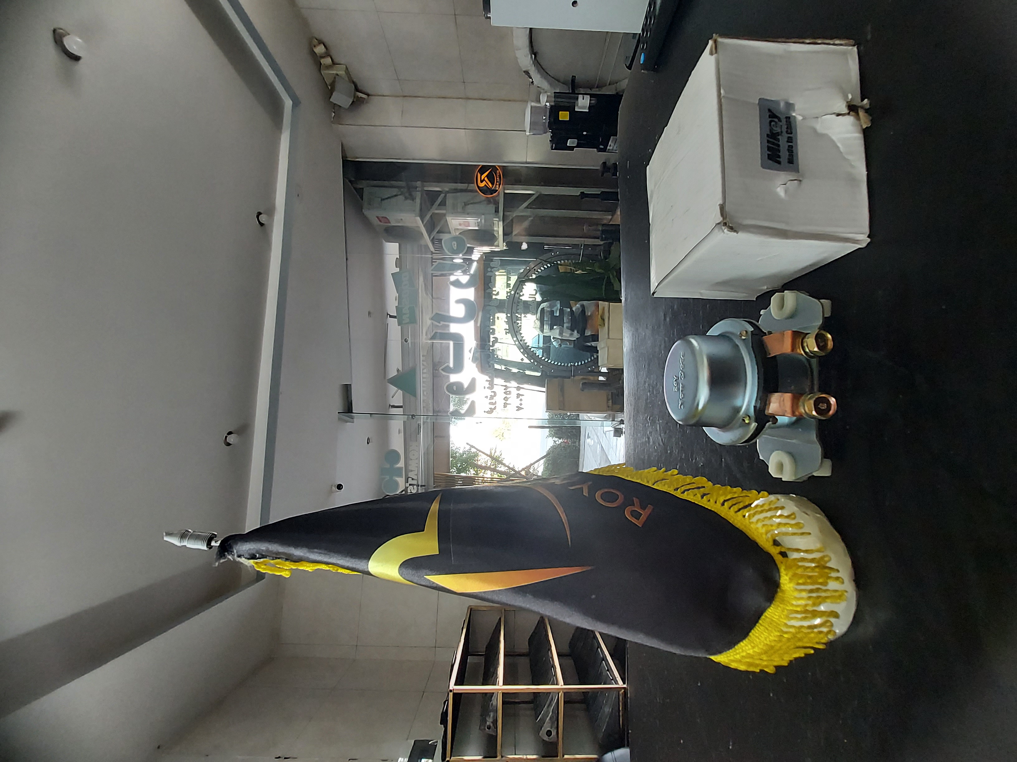 قطع کن باطری عایق دار کوماتسو و دوسان  30000-08088